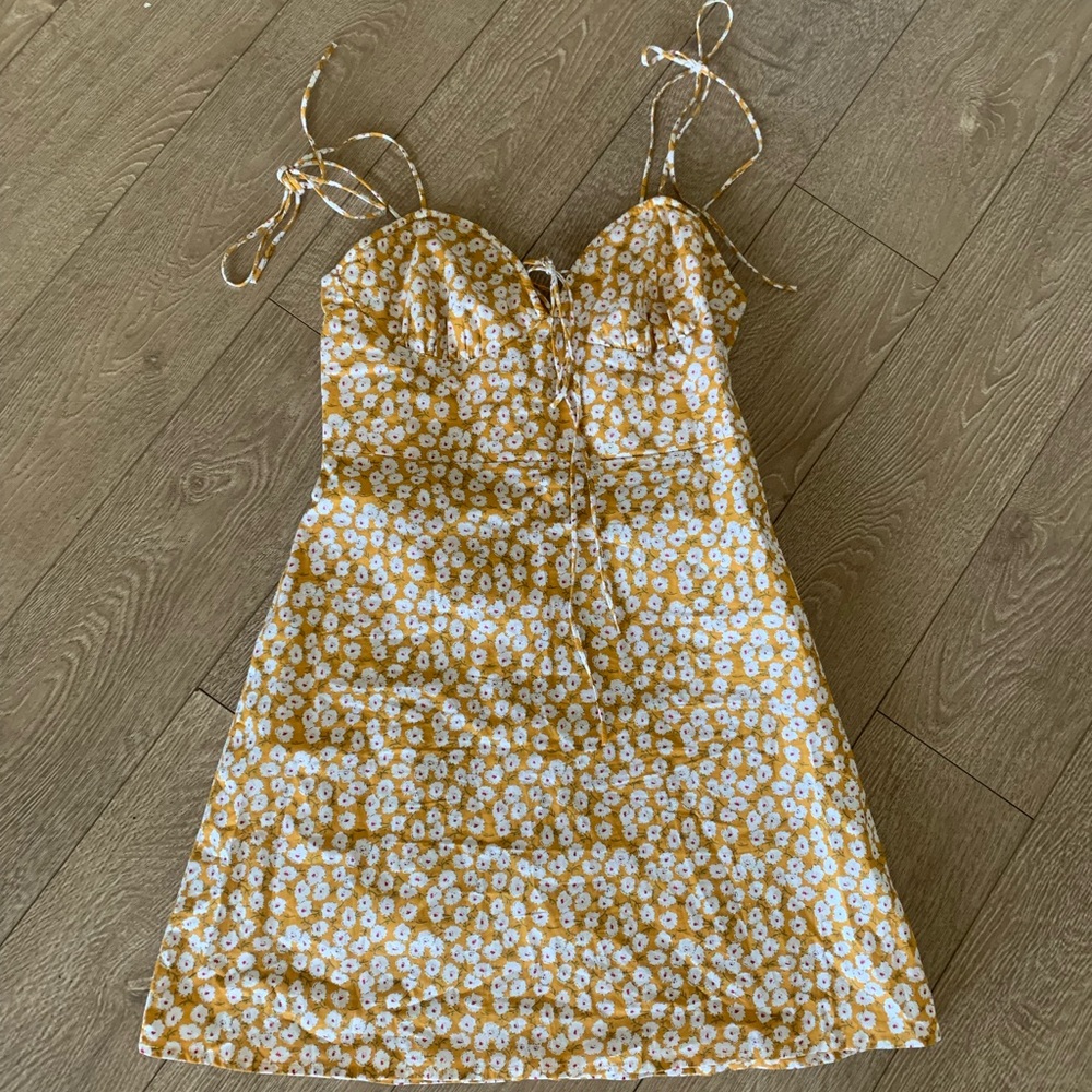 Pretty Little Thing Sun Dress 🌼